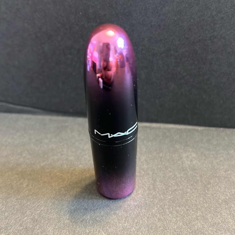 New MAC Cosmetics lipstick #408 Bated Breath